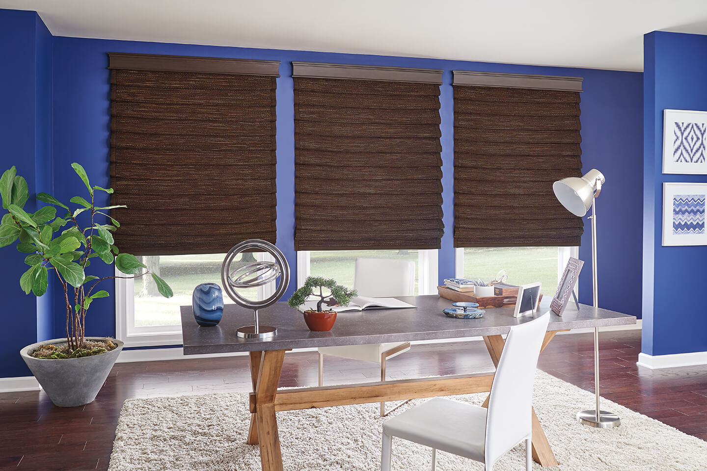 Standard Looped Roman Natural Shades with Cord Lift: Papua, Clove 17512 with Privacy Liner: Cocoa 2297 and 2" Edge Banding: Serpentine Cocoa 3003; 51⁄2" Noble Wood Cornice: Peppercorn 1054