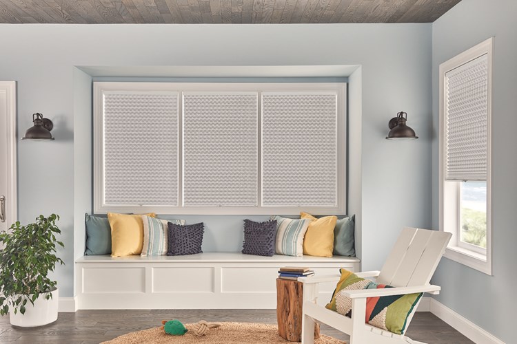 1&quot; Pleated Shades with Cordless Lift: Innocence, White Pearl 4162 with Blackout Liner 8001